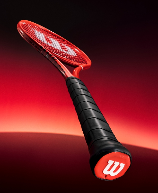 Defyer 100 V1 Tennis Racket | Luxilon